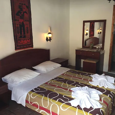 Hotel Daskalogiannis Loutro